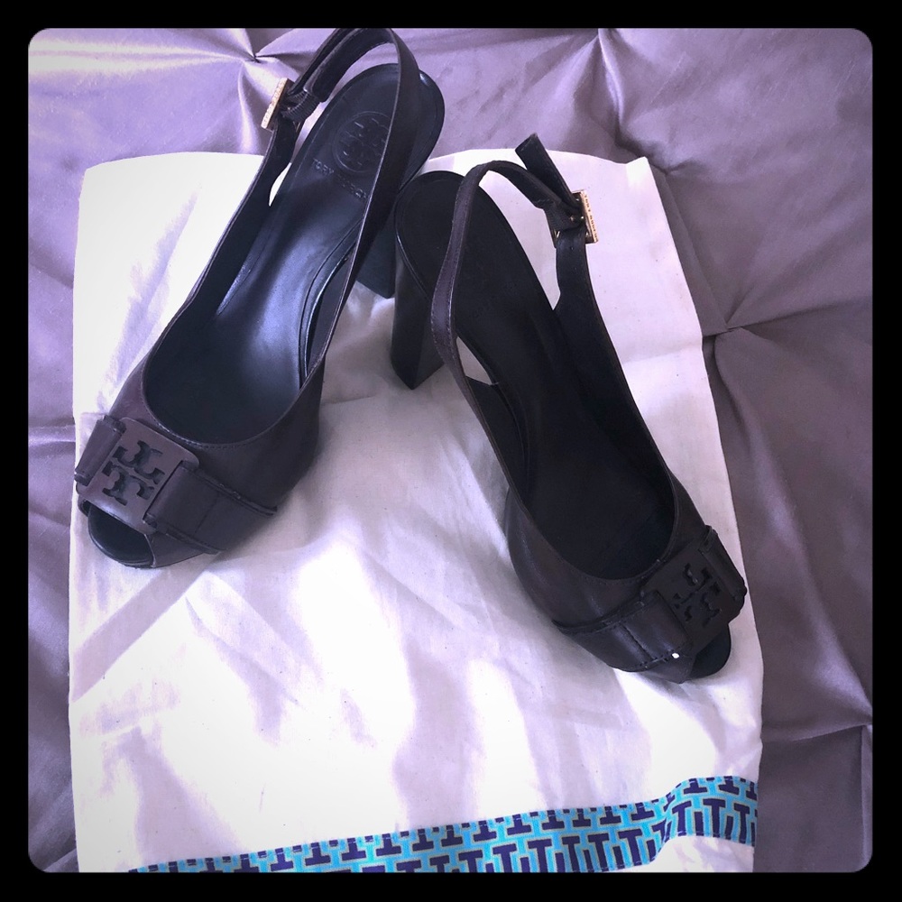 Tory Burch brown heels, size 8. EUC-$45 firm